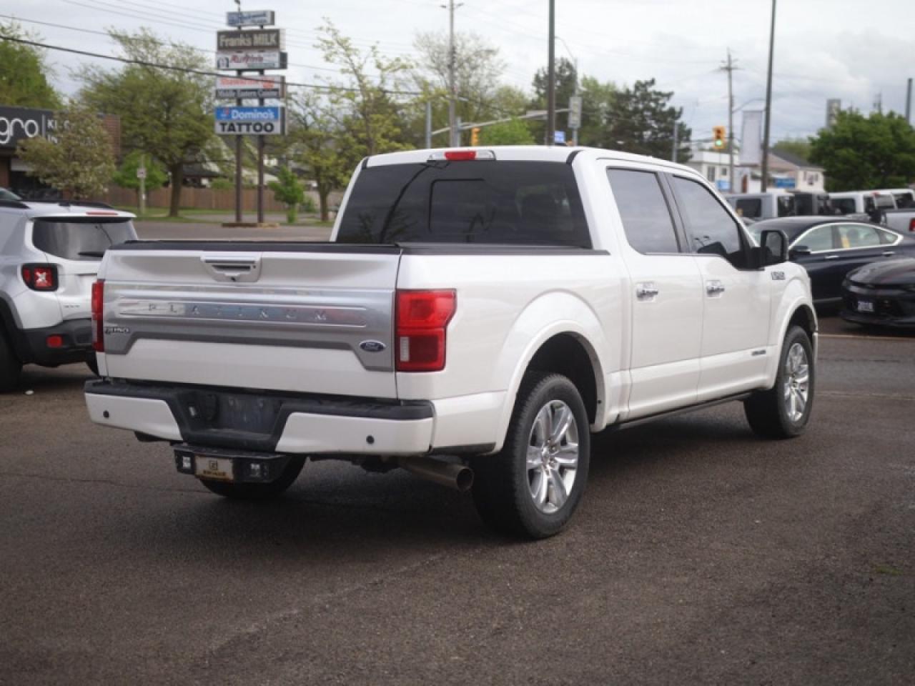 2019 Ford F-150 Platinum   **TWIN PANEL MOONROOF** Photo4