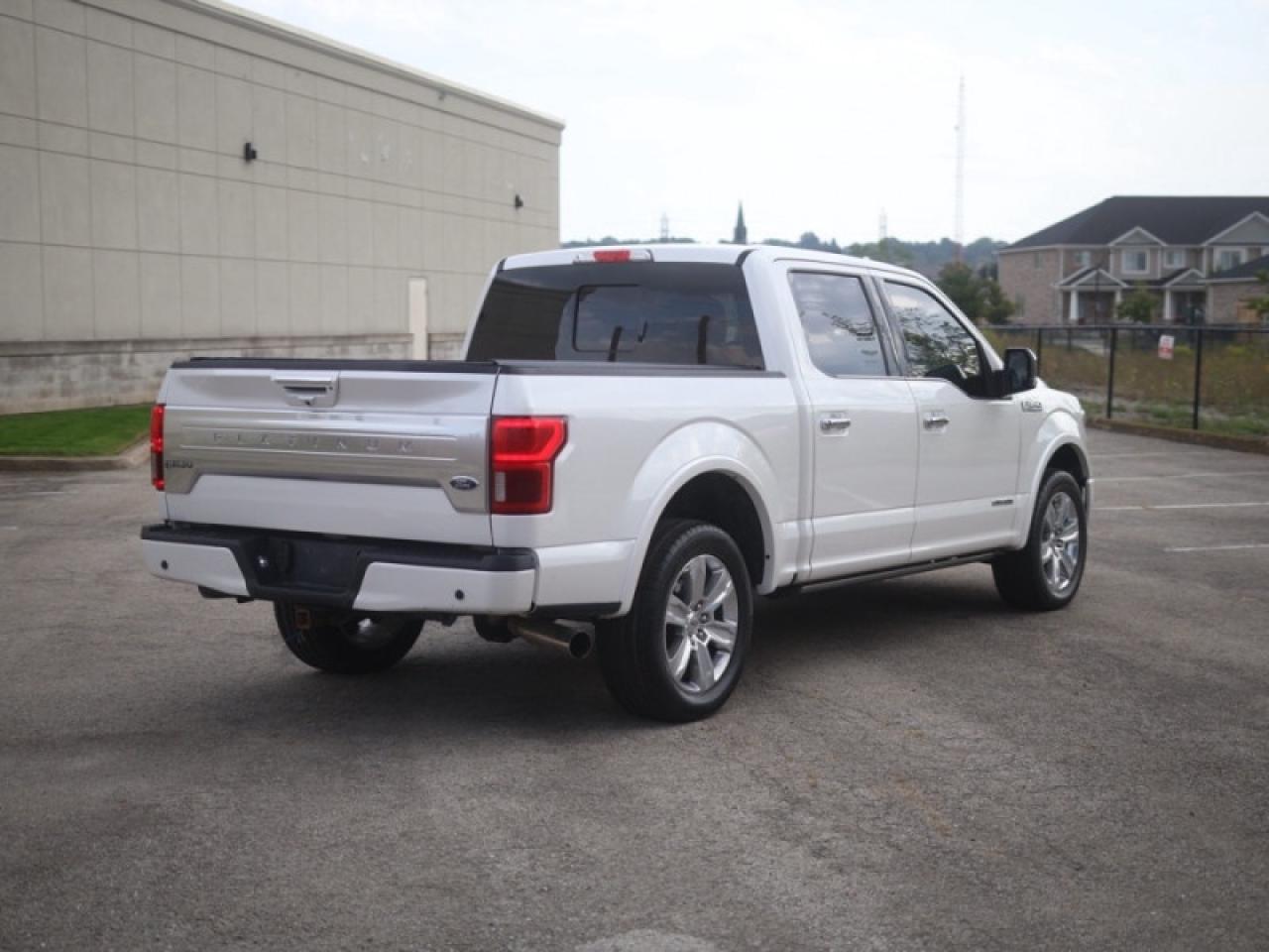 2019 Ford F-150 Platinum   **TWIN PANEL MOONROOF** Photo4