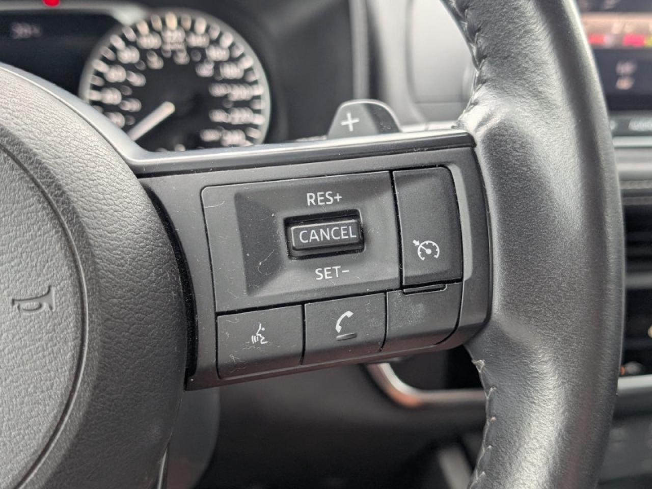 2022 Nissan Rogue S  **APPLE CP - BLIND SPOT** Photo
