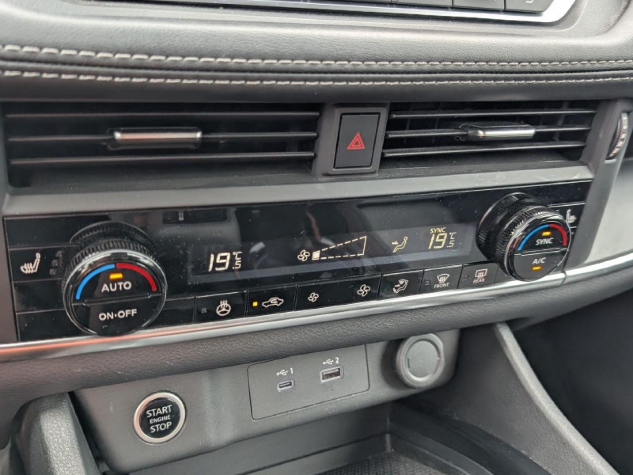2021 Nissan Rogue S  **CAM - APPLE CP - HTD SW** Photo