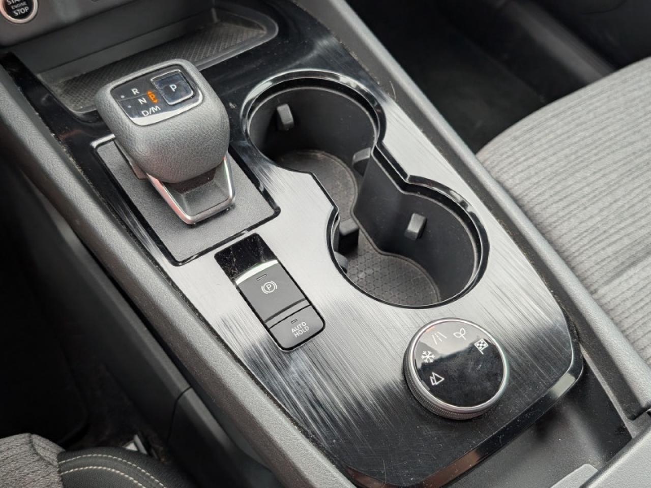 2021 Nissan Rogue S  **CAM - APPLE CP - HTD SW** Photo