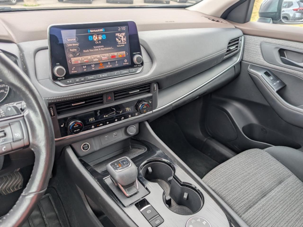 2021 Nissan Rogue S  **CAM - APPLE CP - HTD SW** Photo