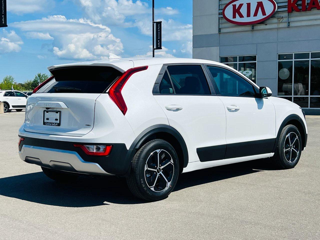 2025 Kia NIRO HEV LX Photo2