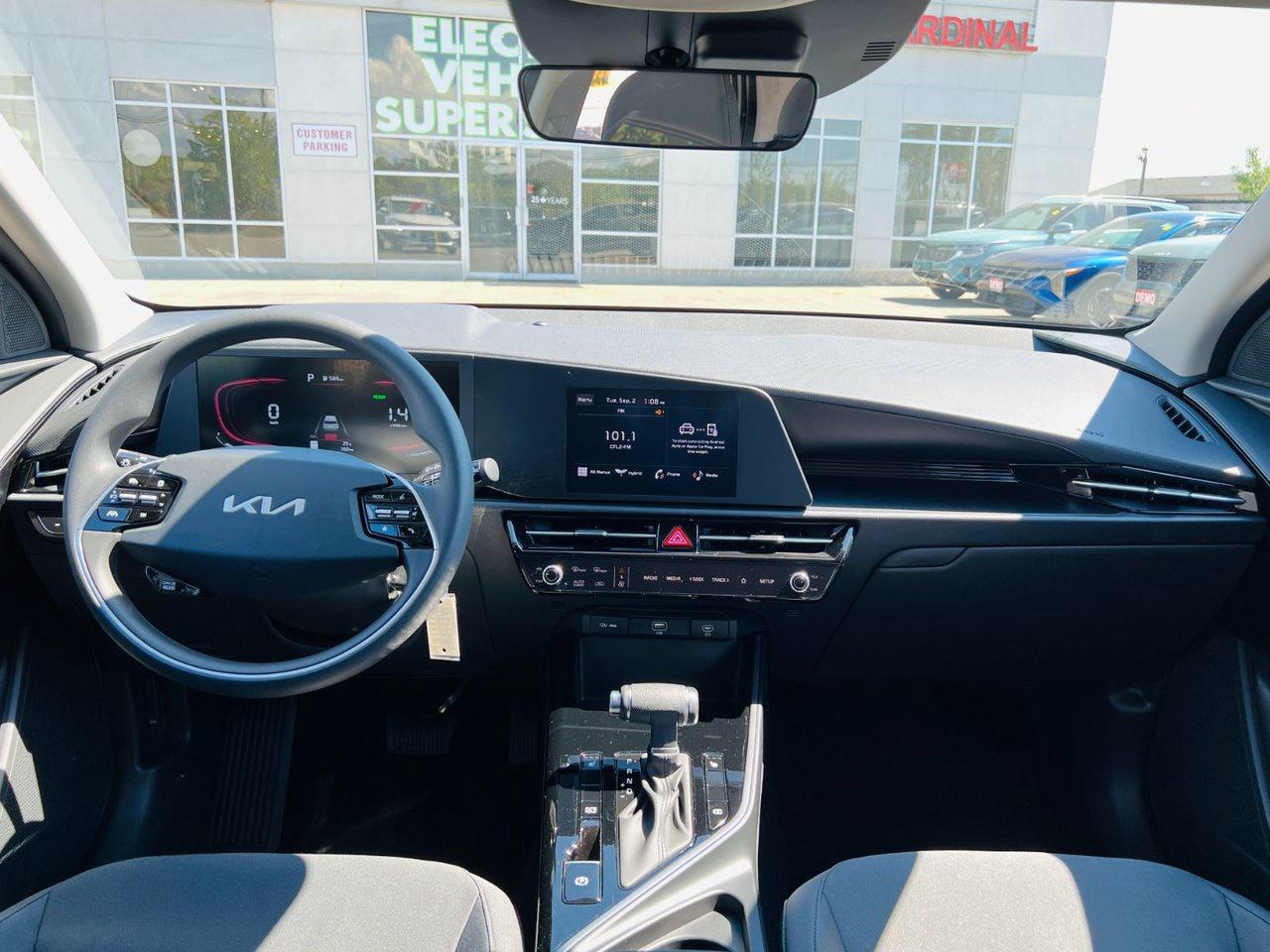 2025 Kia NIRO HEV LX Photo