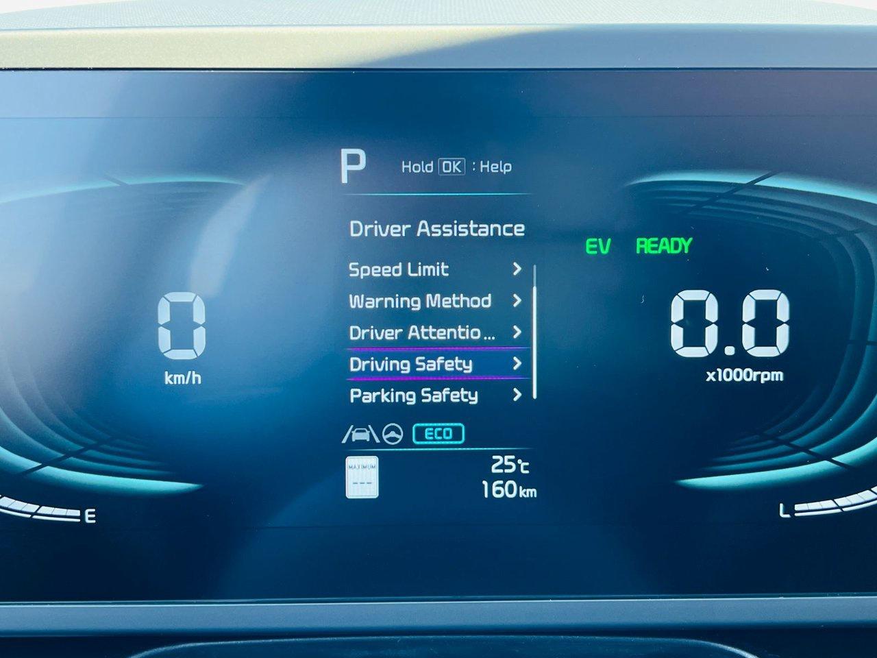 2025 Kia NIRO HEV LX Photo