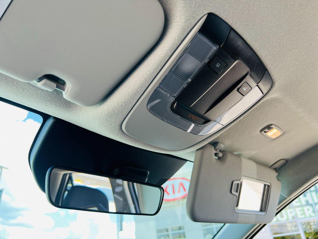 2025 Kia NIRO HEV LX Photo