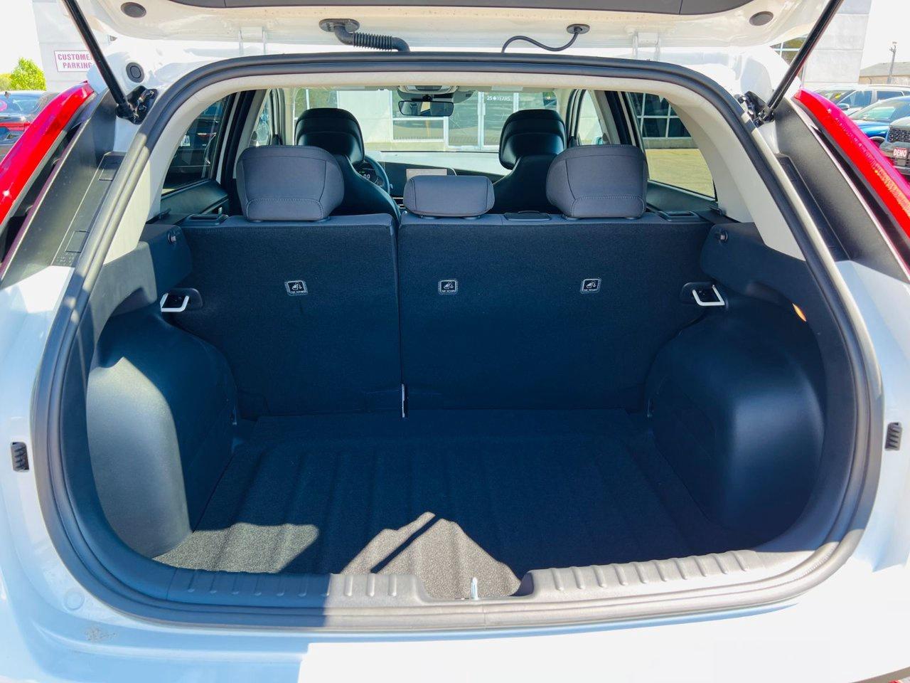 2025 Kia NIRO HEV LX Photo