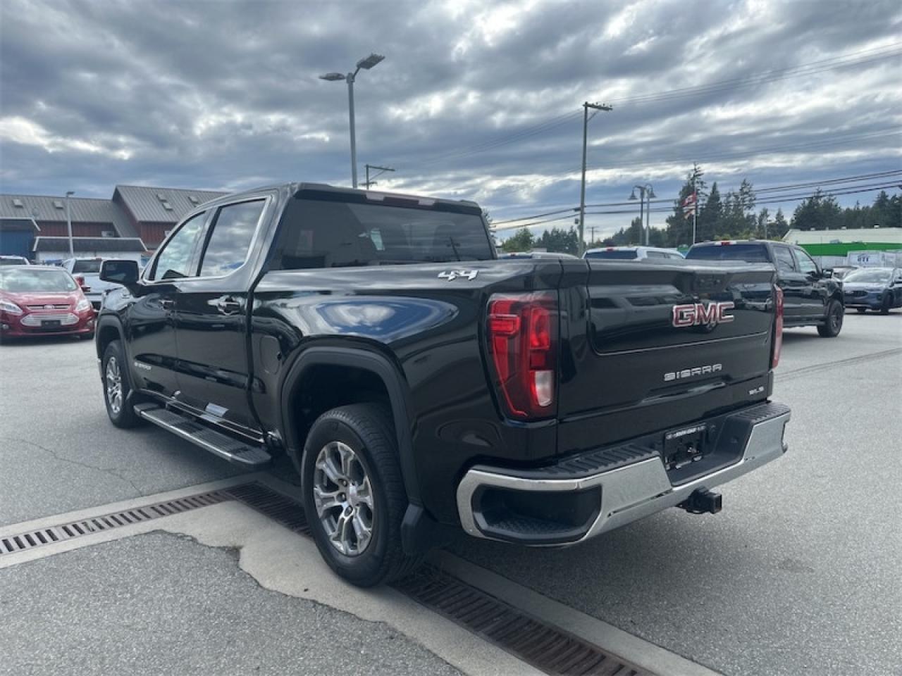 2022 GMC Sierra 1500 SLE  - Apple CarPlay -  Android Auto Photo2