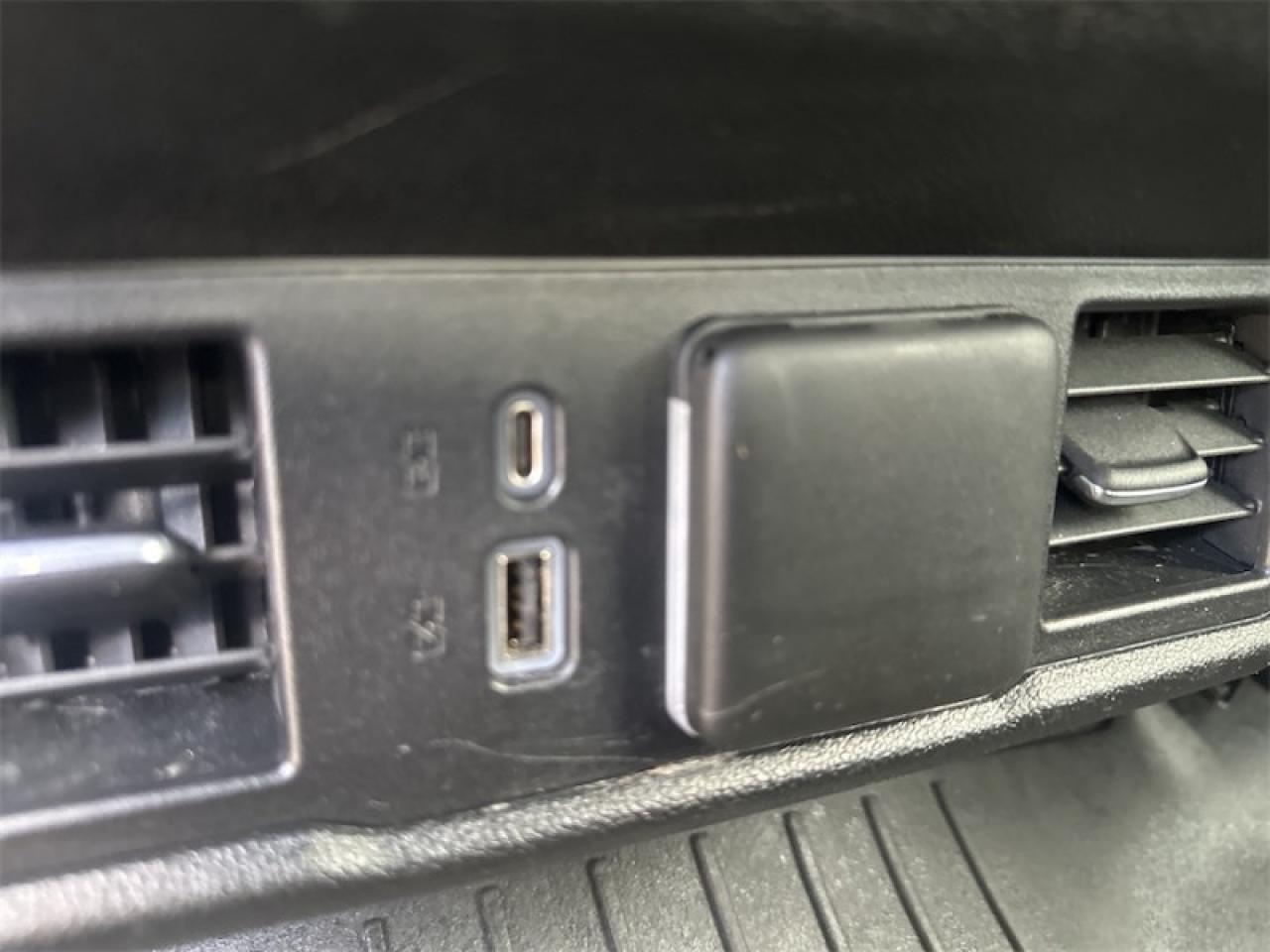 2022 GMC Sierra 1500 SLE  - Apple CarPlay -  Android Auto Photo5
