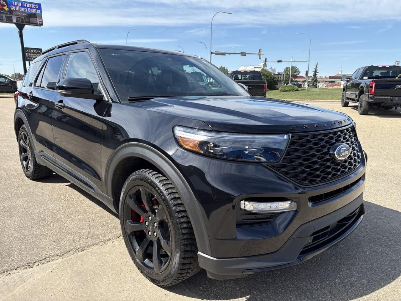 2023 Ford Explorer ST Photo5