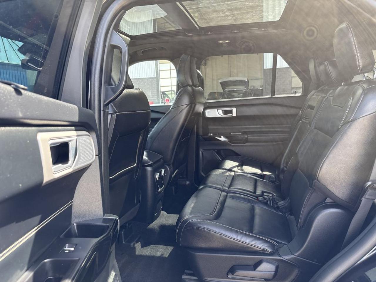 2023 Ford Explorer ST Photo5