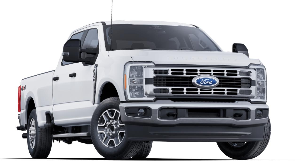 2025 Ford F-350 Super Duty SRW XLT Photo3