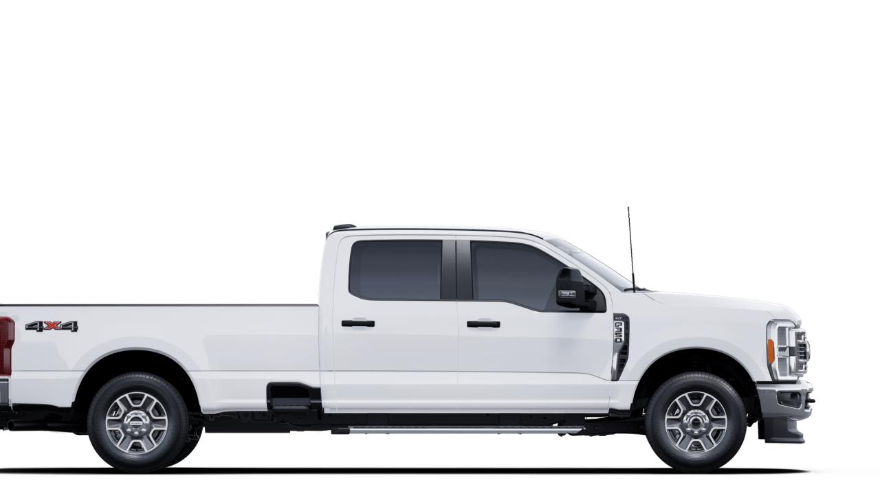2025 Ford F-350 Super Duty SRW XLT Photo4