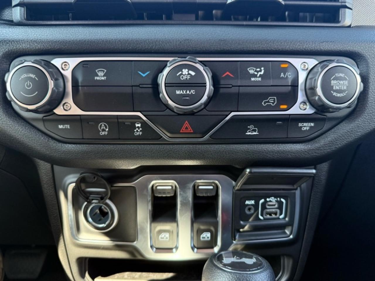 2025 Jeep Wrangler Sport  - Mobile Hotspot -  Proximity Key Photo