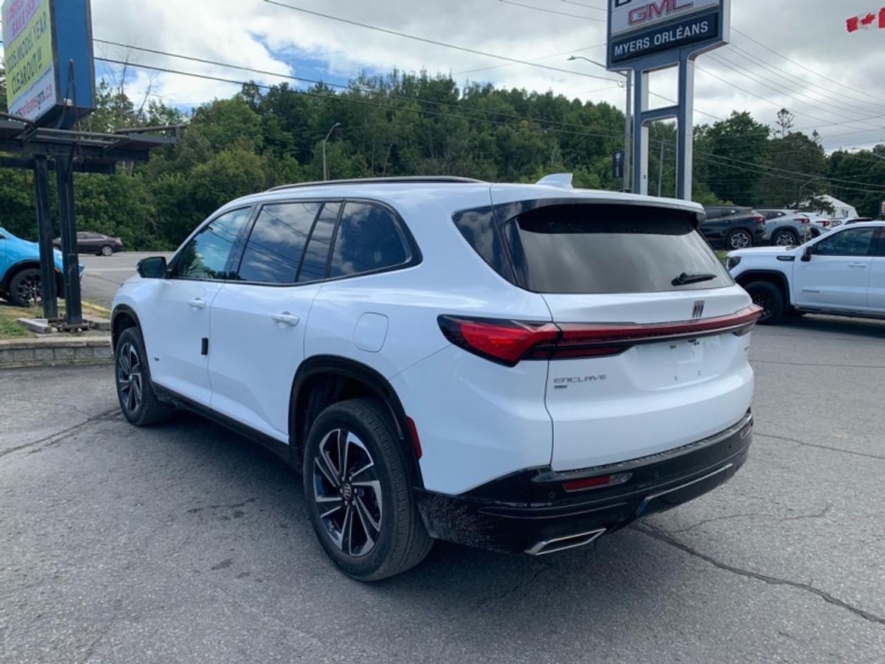 2026 Buick Enclave Sport Touring  - Premium Audio Photo2