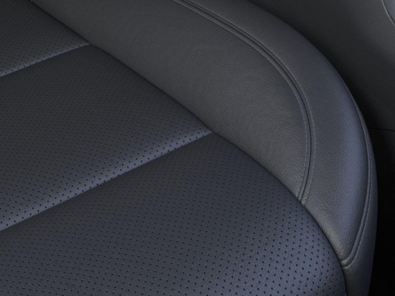 2025 GMC Sierra 2500 HD SLT  - Leather Seats - Diesel Engine Photo