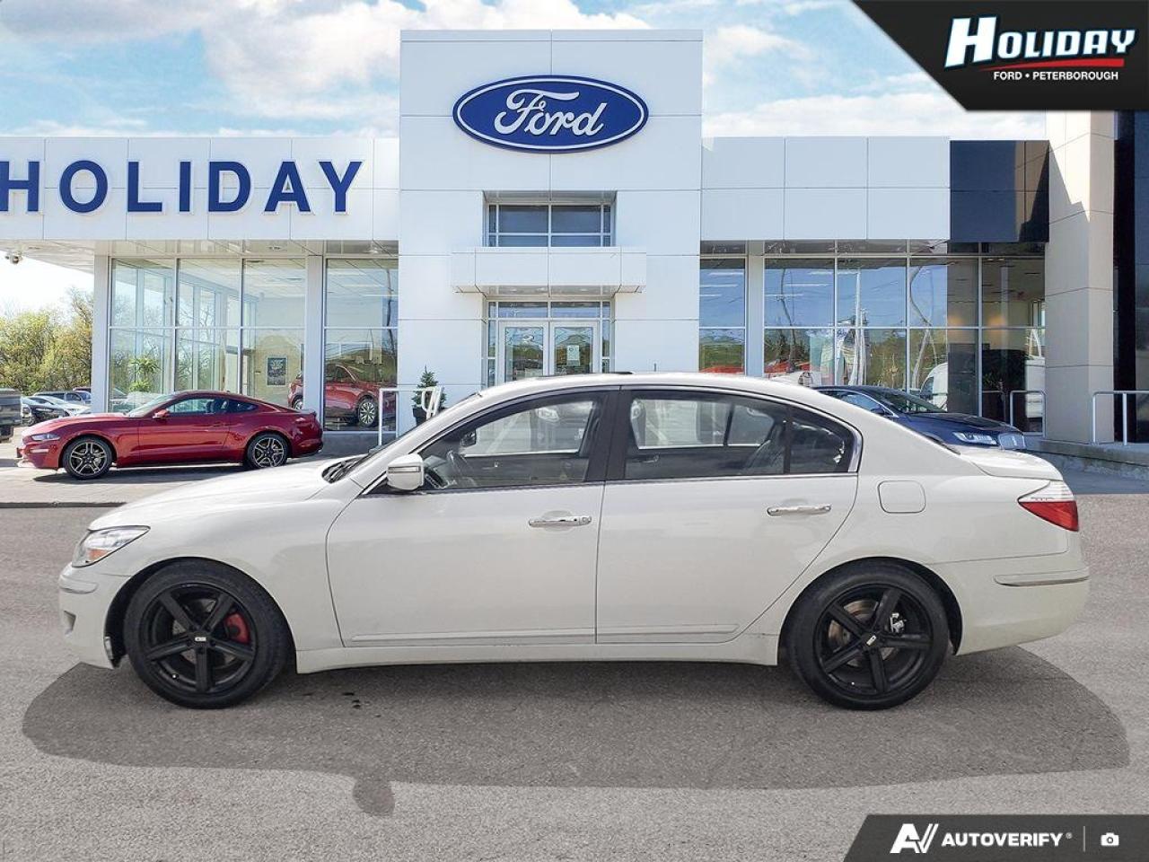 2011 Hyundai Genesis Sedan w/Technology Pkg Photo2