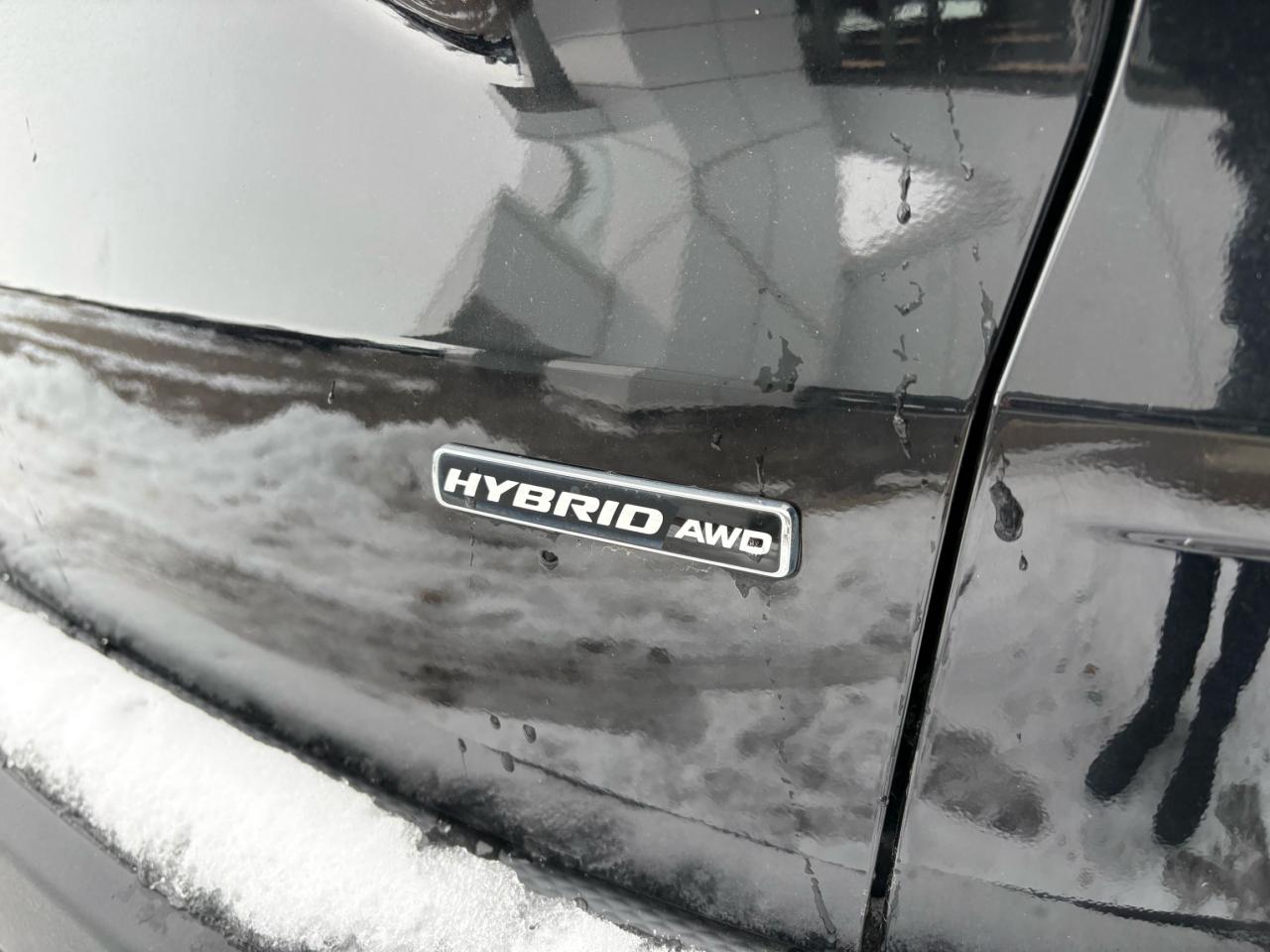 2021 Ford Escape SE, AWD, HYBRID, SE SPORT PACKAGE! 19" RIMS! Photo5