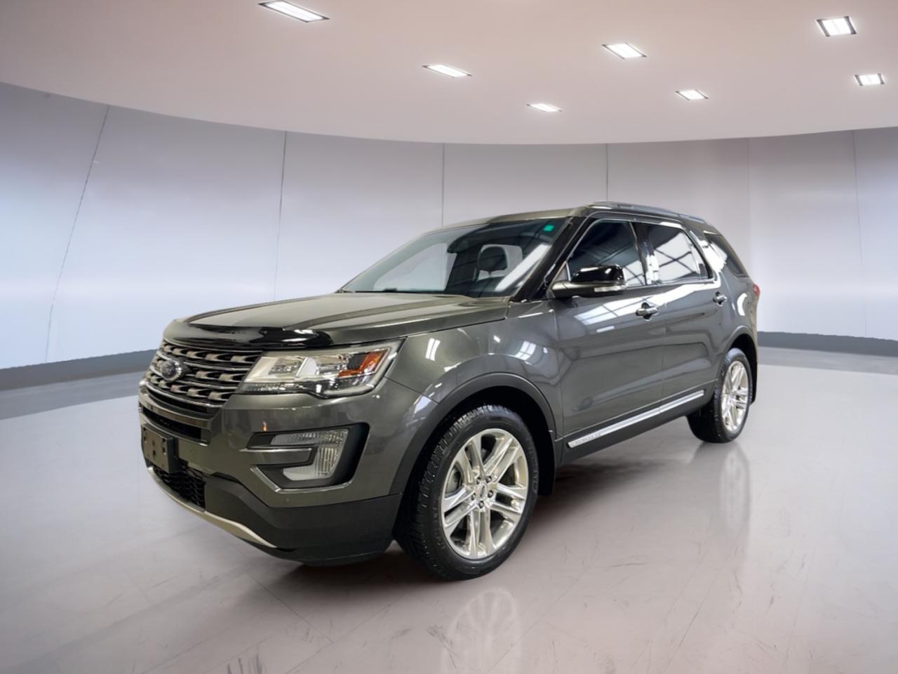Used 2016 Ford Explorer 4WD 4dr XLT for sale in Moose Jaw, SK