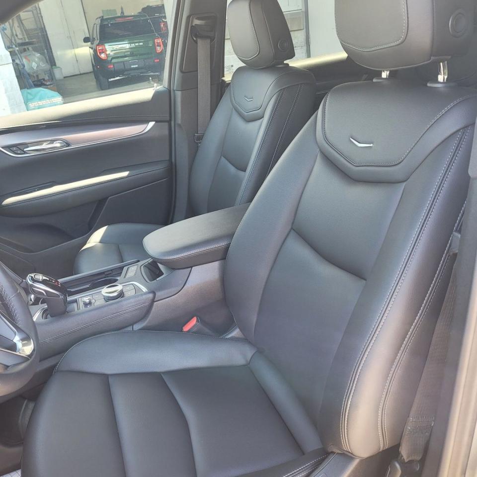 2023 Cadillac XT6 Luxury Photo9