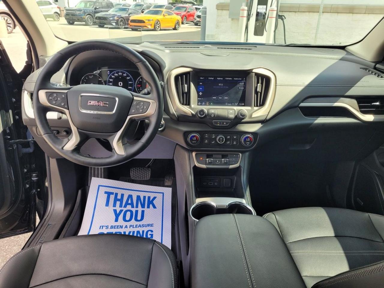 2023 GMC Terrain Denali Photo12