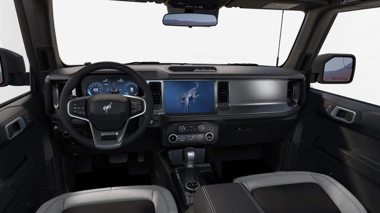 2025 Ford Bronco Base Photo7