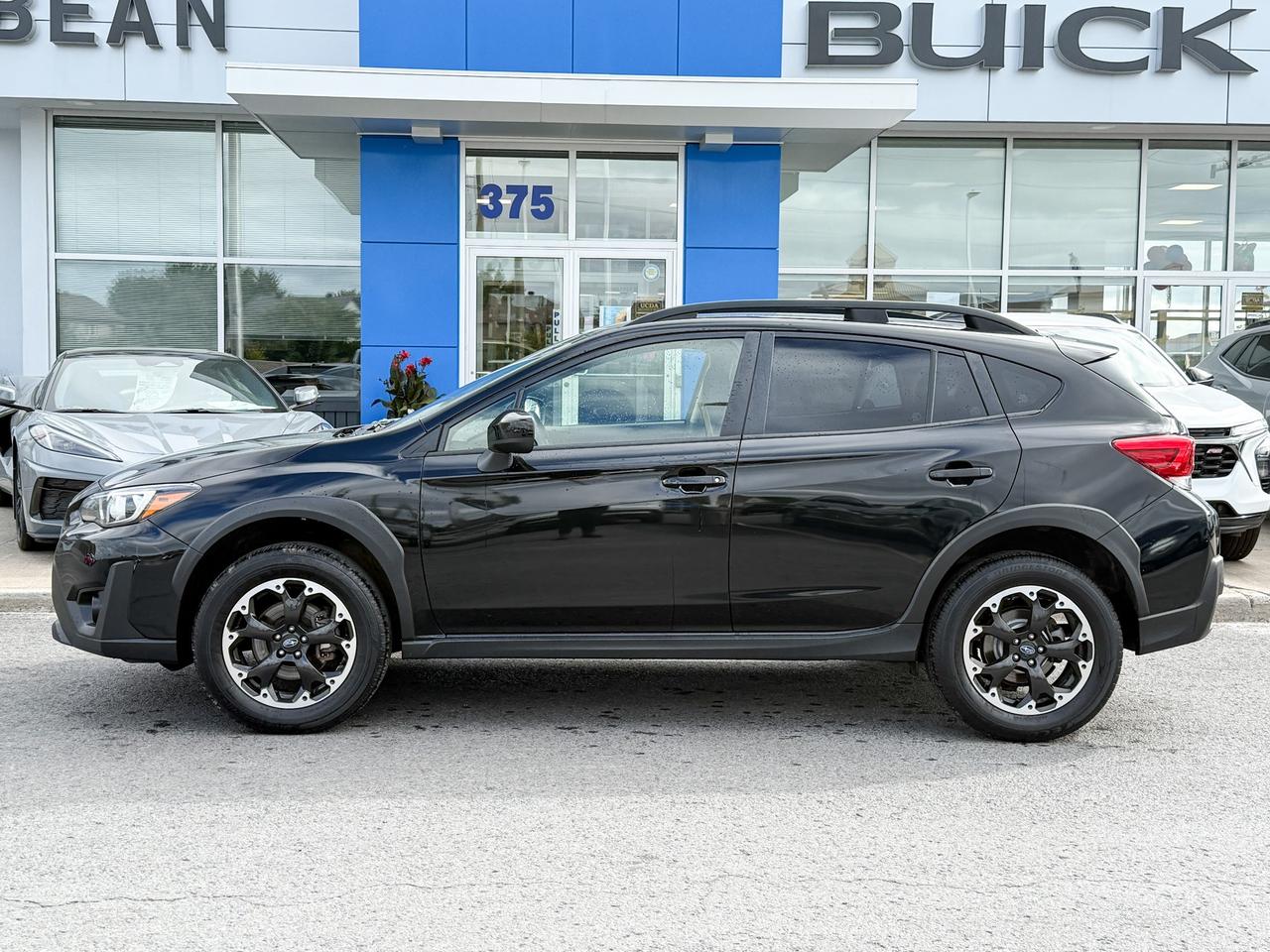 2023 Subaru XV Crosstrek Touring 2.0 4CYL AWD TOURING, HEATED FRONT CLOTH SEATS, REMOTE KEYLESS ENTRY, REAR VISION CAMERA, APPLE CARPLAY/ANDROID AUTO COMPATABILITY, 17" ALLOY WHEELS Photo