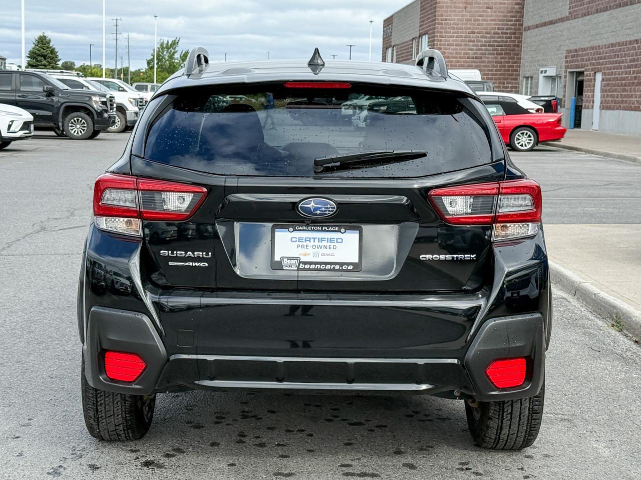 2023 Subaru XV Crosstrek Touring 2.0 4CYL AWD TOURING, HEATED FRONT CLOTH SEATS, REMOTE KEYLESS ENTRY, REAR VISION CAMERA, APPLE CARPLAY/ANDROID AUTO COMPATABILITY, 17" ALLOY WHEELS Photo