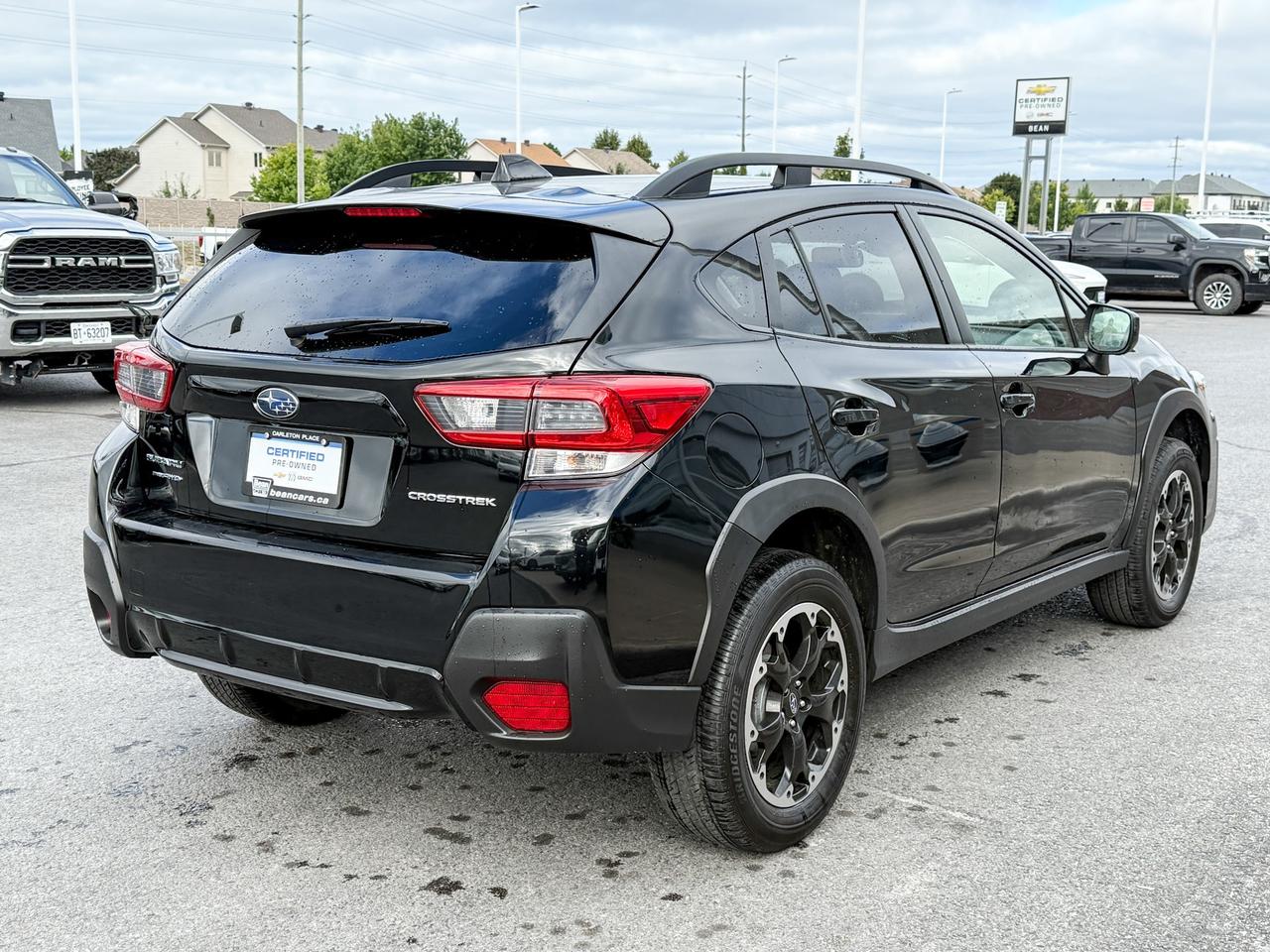 2023 Subaru XV Crosstrek Touring 2.0 4CYL AWD TOURING, HEATED FRONT CLOTH SEATS, REMOTE KEYLESS ENTRY, REAR VISION CAMERA, APPLE CARPLAY/ANDROID AUTO COMPATABILITY, 17" ALLOY WHEELS Photo