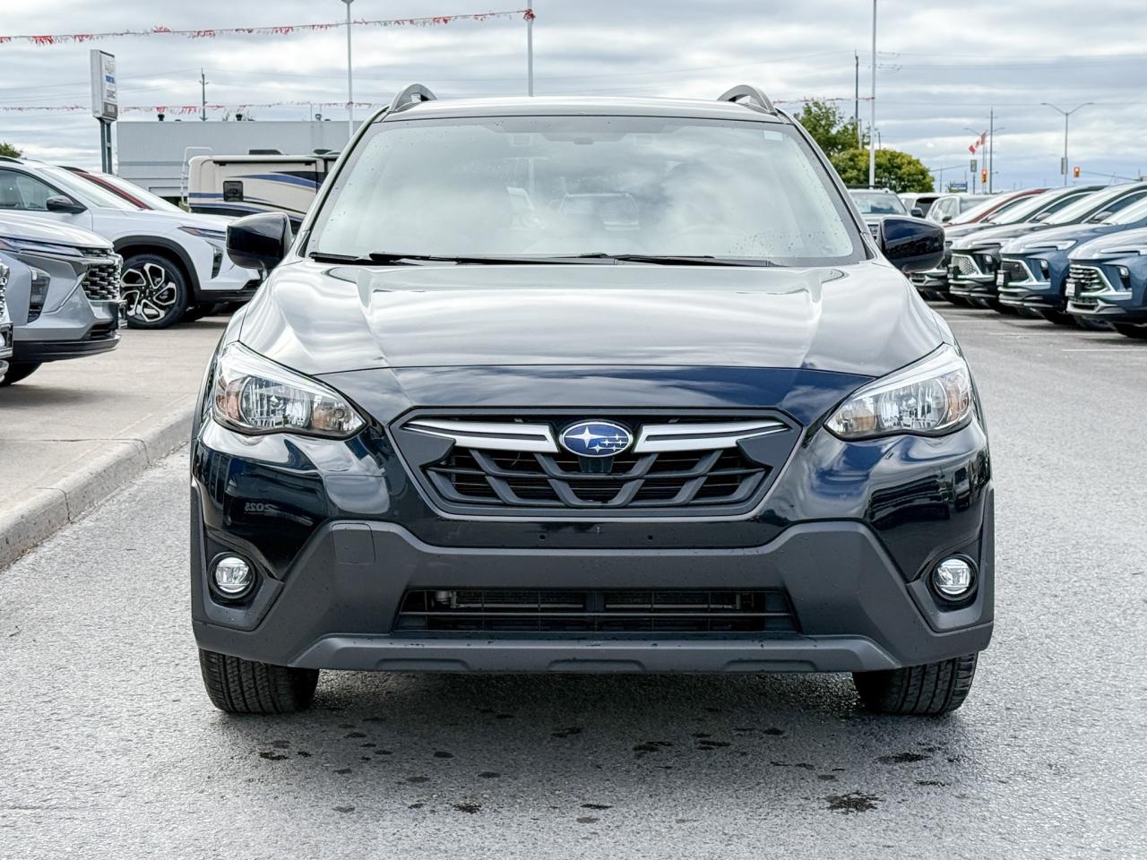 2023 Subaru XV Crosstrek Touring 2.0 4CYL AWD TOURING, HEATED FRONT CLOTH SEATS, REMOTE KEYLESS ENTRY, REAR VISION CAMERA, APPLE CARPLAY/ANDROID AUTO COMPATABILITY, 17" ALLOY WHEELS Photo