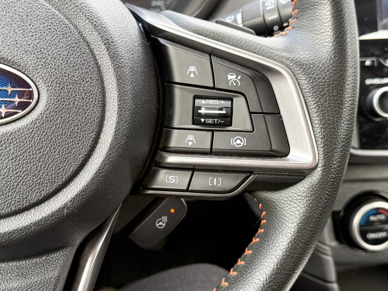 2023 Subaru XV Crosstrek Touring 2.0 4CYL AWD TOURING, HEATED FRONT CLOTH SEATS, REMOTE KEYLESS ENTRY, REAR VISION CAMERA, APPLE CARPLAY/ANDROID AUTO COMPATABILITY, 17" ALLOY WHEELS Photo