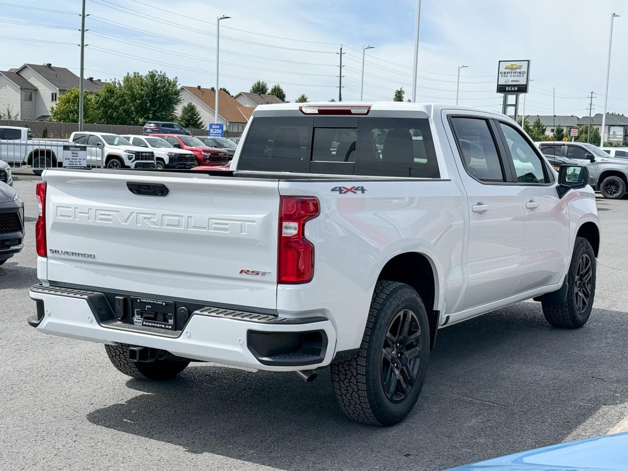 2025 Chevrolet Silverado 1500 RST 5.3L V8 WITH REMOTE START/ENTRY, HEATED FRONT SEATS, HEATED STEERING WHEEL, HD SURROUND VISION, BOSE SOUND SYSTEM Photo