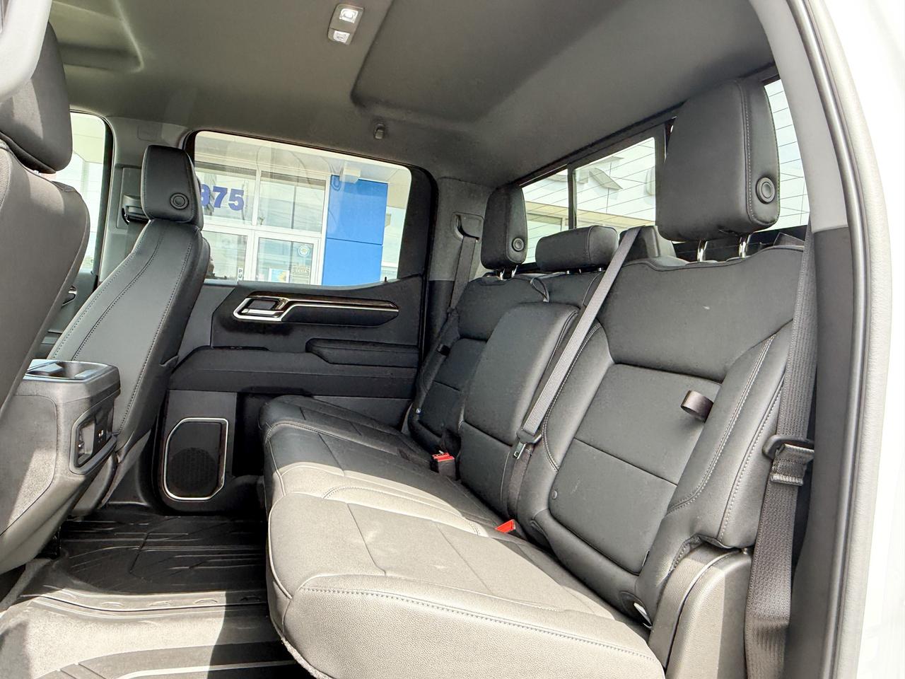 2025 Chevrolet Silverado 1500 RST 5.3L V8 WITH REMOTE START/ENTRY, HEATED FRONT SEATS, HEATED STEERING WHEEL, HD SURROUND VISION, BOSE SOUND SYSTEM Photo