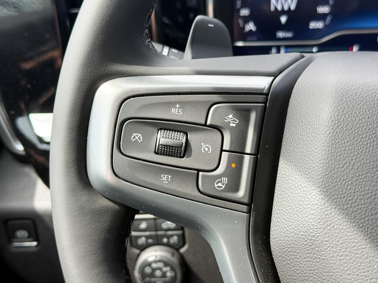 2025 Chevrolet Silverado 1500 RST 5.3L V8 WITH REMOTE START/ENTRY, HEATED FRONT SEATS, HEATED STEERING WHEEL, HD SURROUND VISION, BOSE SOUND SYSTEM Photo