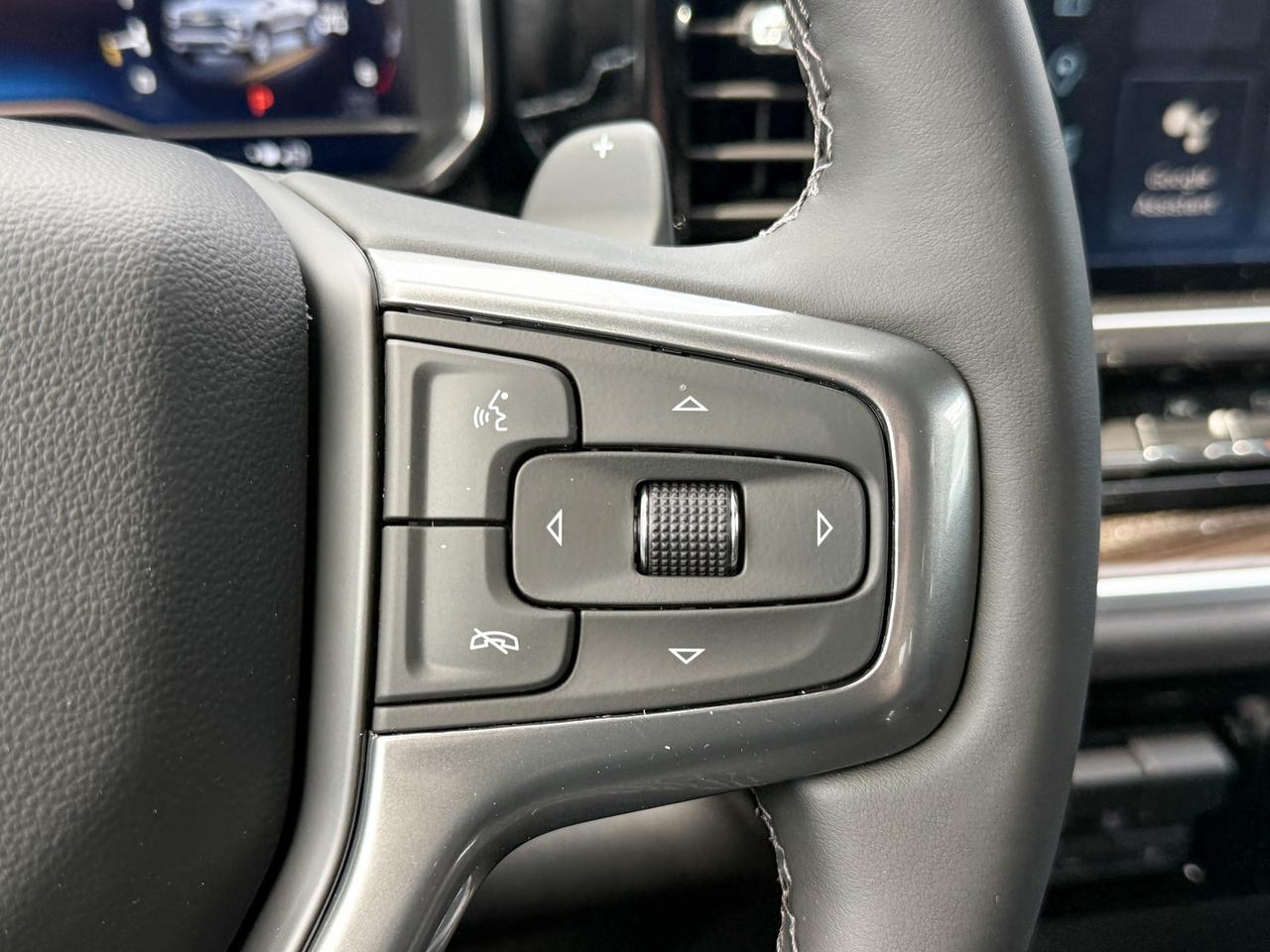 2025 Chevrolet Silverado 1500 RST 5.3L V8 WITH REMOTE START/ENTRY, HEATED FRONT SEATS, HEATED STEERING WHEEL, HD SURROUND VISION, BOSE SOUND SYSTEM Photo