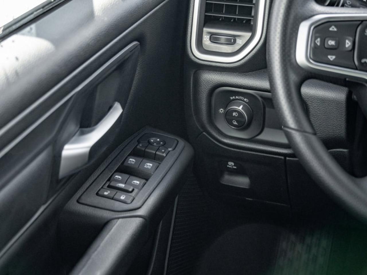 2026 RAM 1500 Express Photo