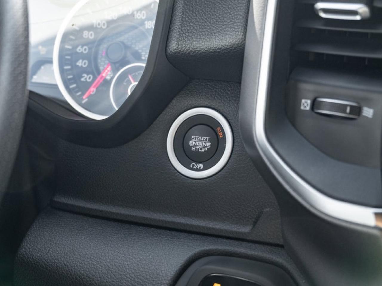 2026 RAM 1500 Express Photo