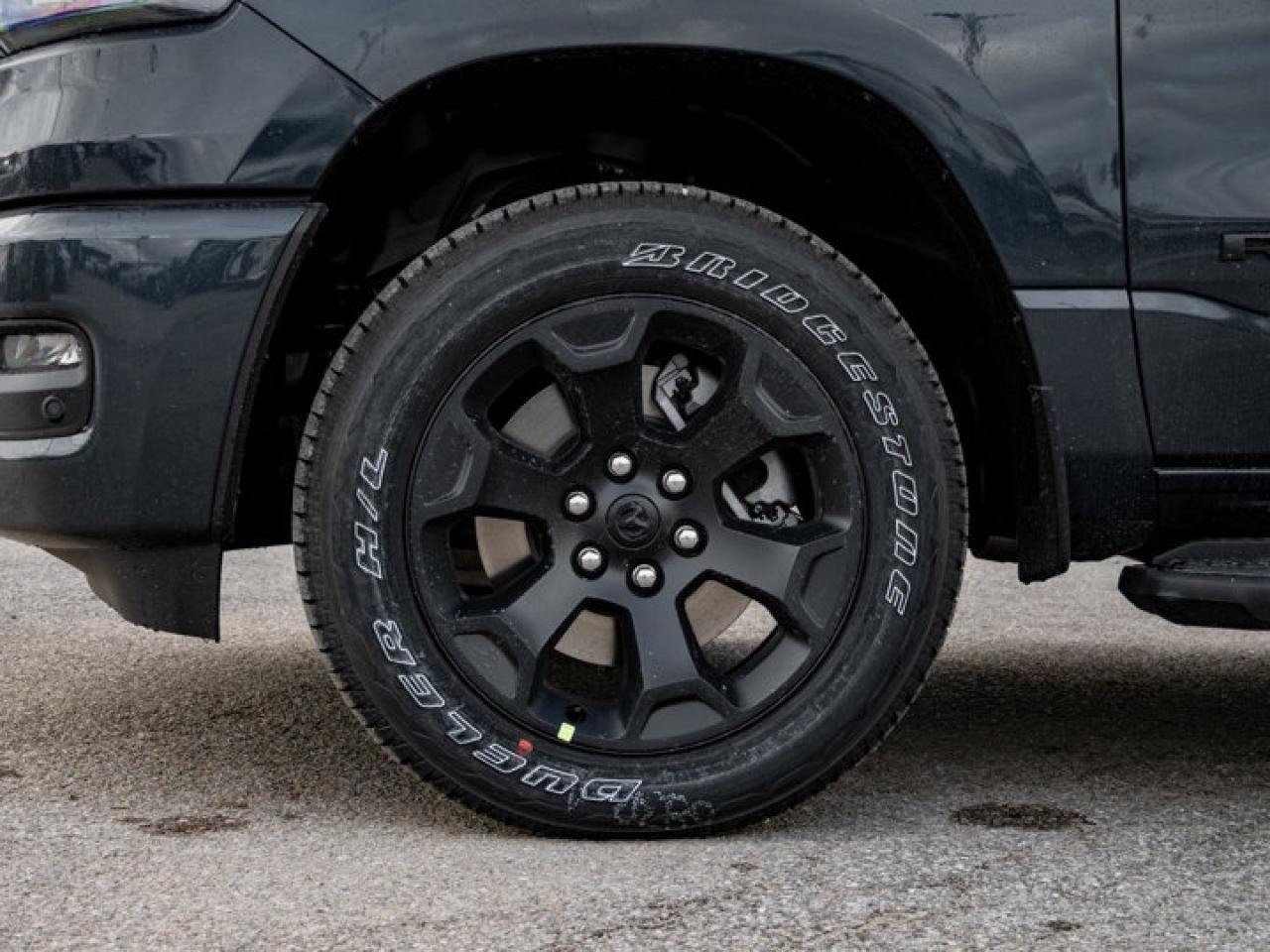 2026 RAM 1500 Express Photo