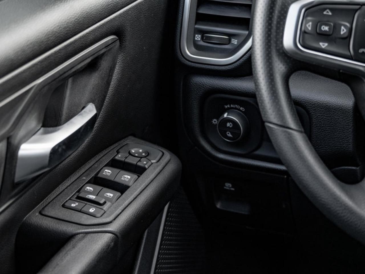 2026 RAM 1500 Express Photo