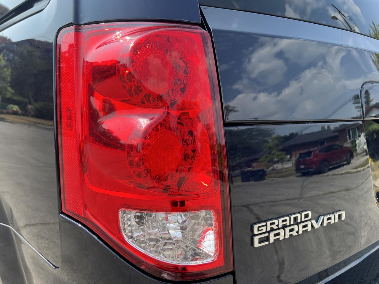 2013 Dodge Grand Caravan SE - Photo #7