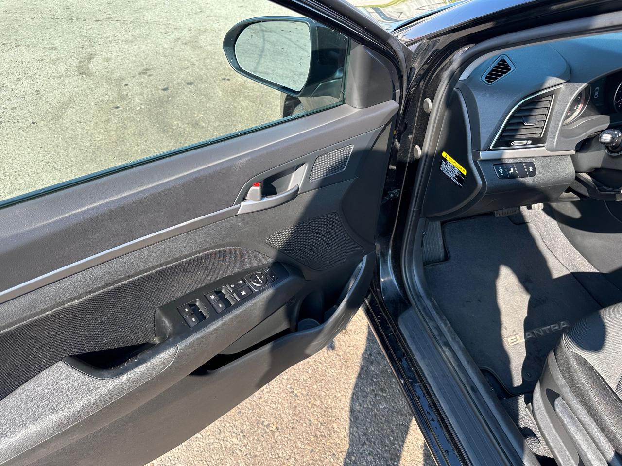 2017 Hyundai Elantra GL, ONLY 15,000KM, 1 OWNER, NO ACCIDENT, WARRANTY, - Photo #13