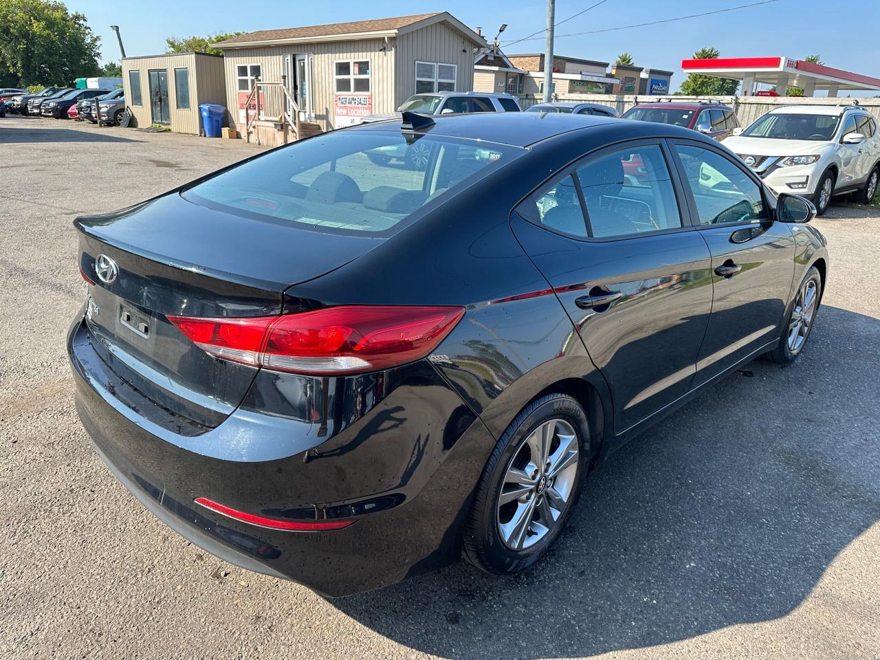 2017 Hyundai Elantra GL, ONLY 15,000KM, 1 OWNER, NO ACCIDENT, WARRANTY, - Photo #5