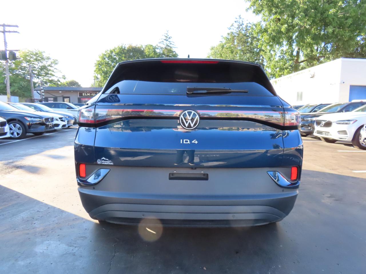 2023 Volkswagen ID.4 PRO w/SK On Battery - Blind Spot Monitor - Reverse Camera !! Photo