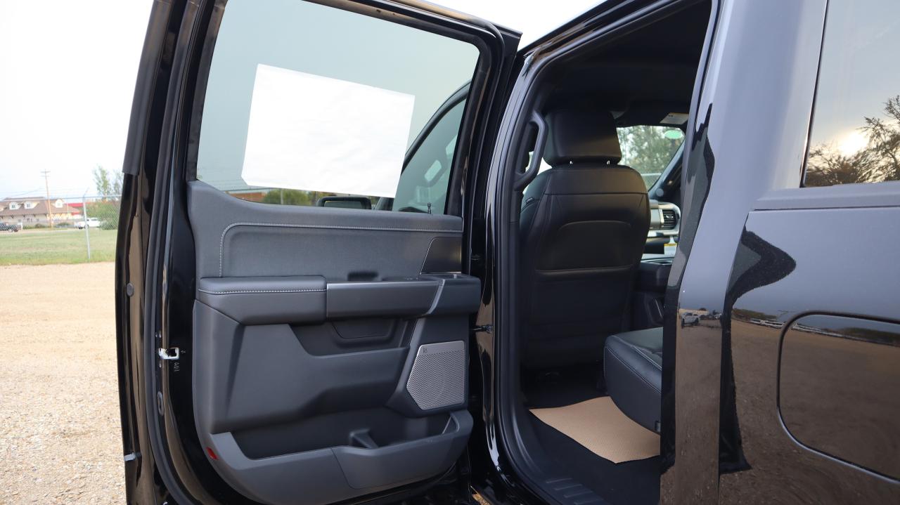 2025 Ford F-150 Lariat Photo5