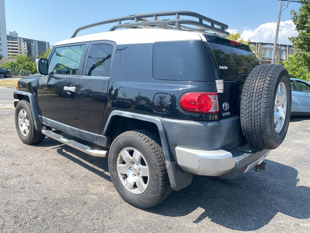 2007 Toyota FJ Cruiser Automatic/4x4/NO Accidents/Clean Carfax - Photo #8