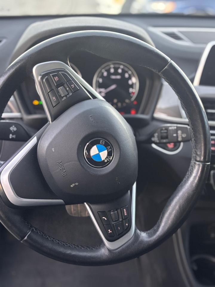 2019 BMW X1 xDrive28i - Photo #3