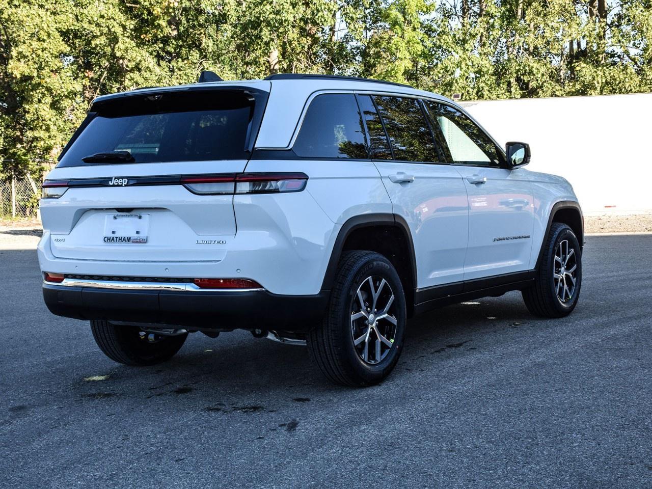 2025 Jeep Grand Cherokee LIMITED 4X4 Photo