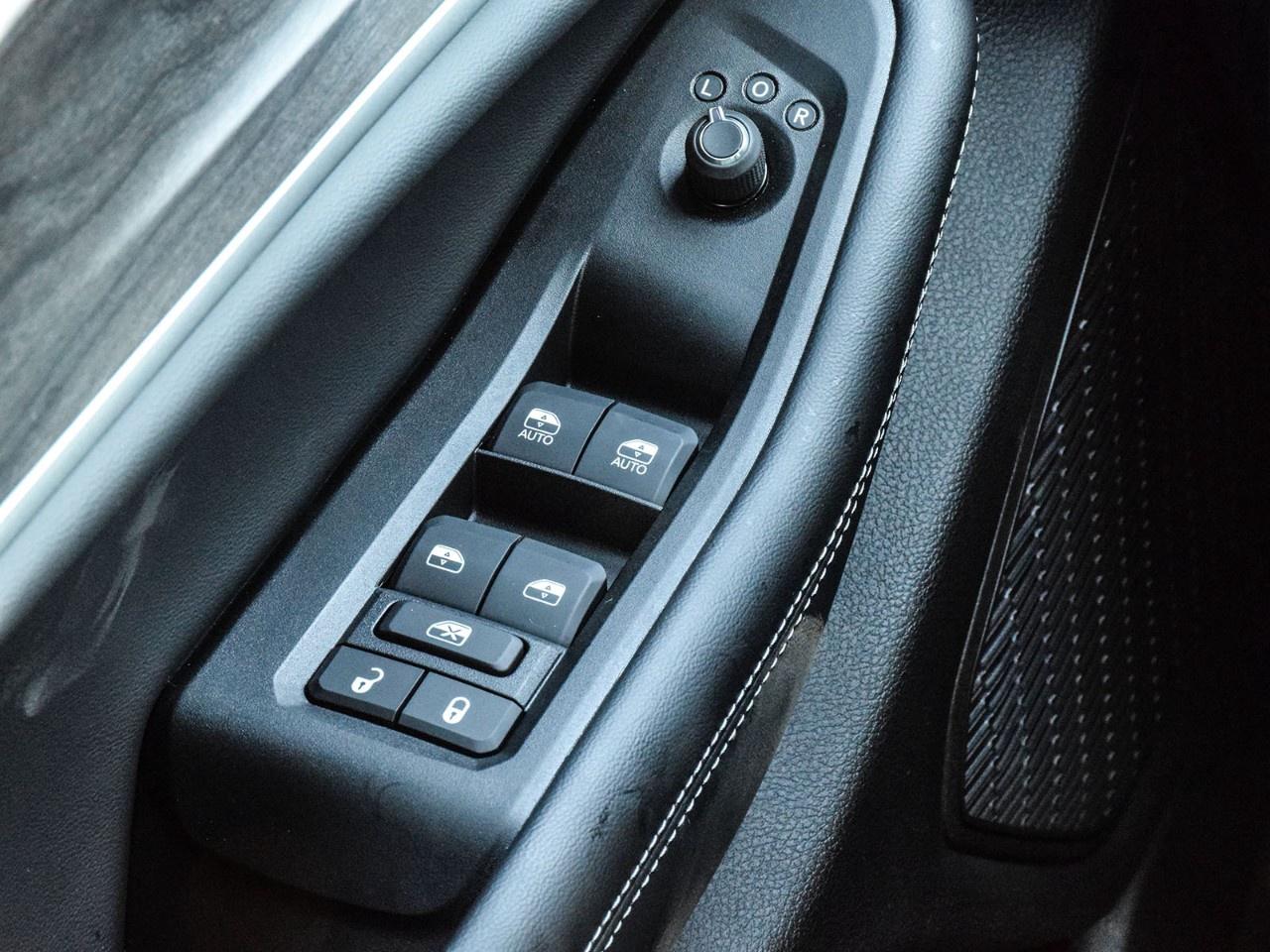 2025 Jeep Grand Cherokee LIMITED 4X4 Photo