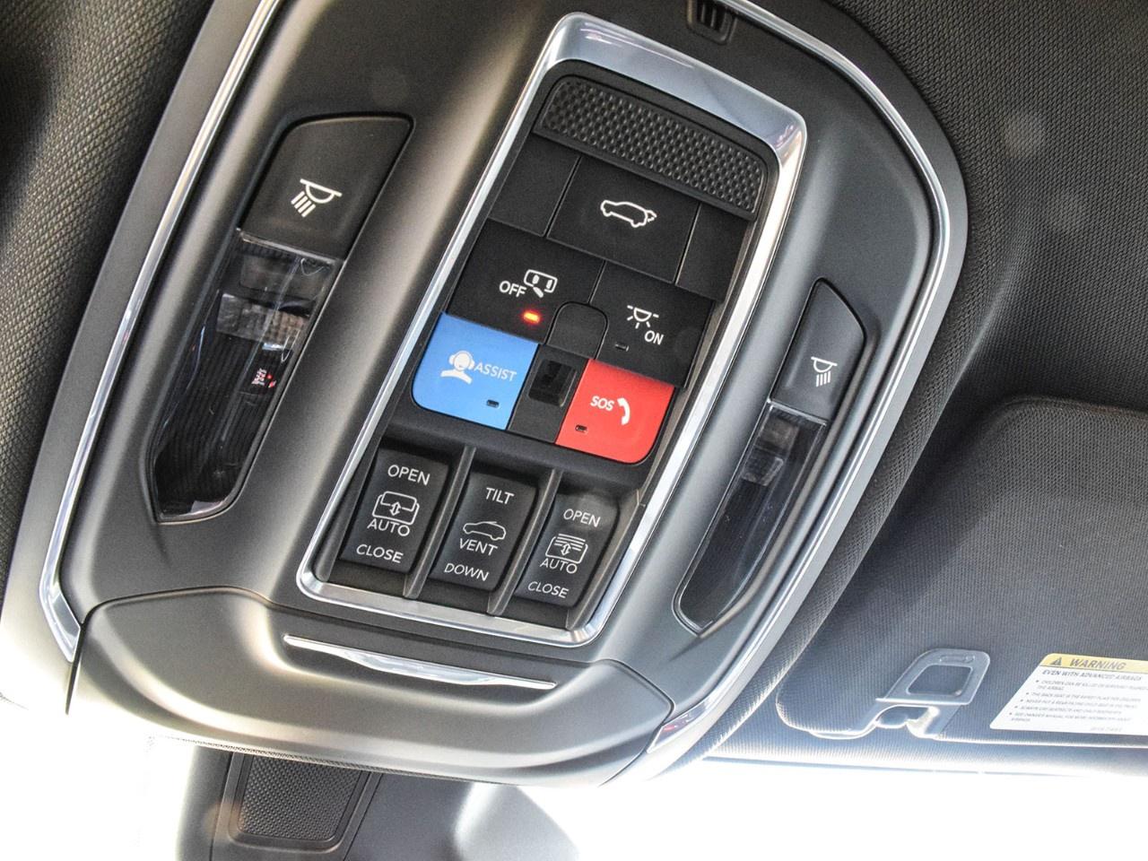 2025 Jeep Grand Cherokee LIMITED 4X4 Photo