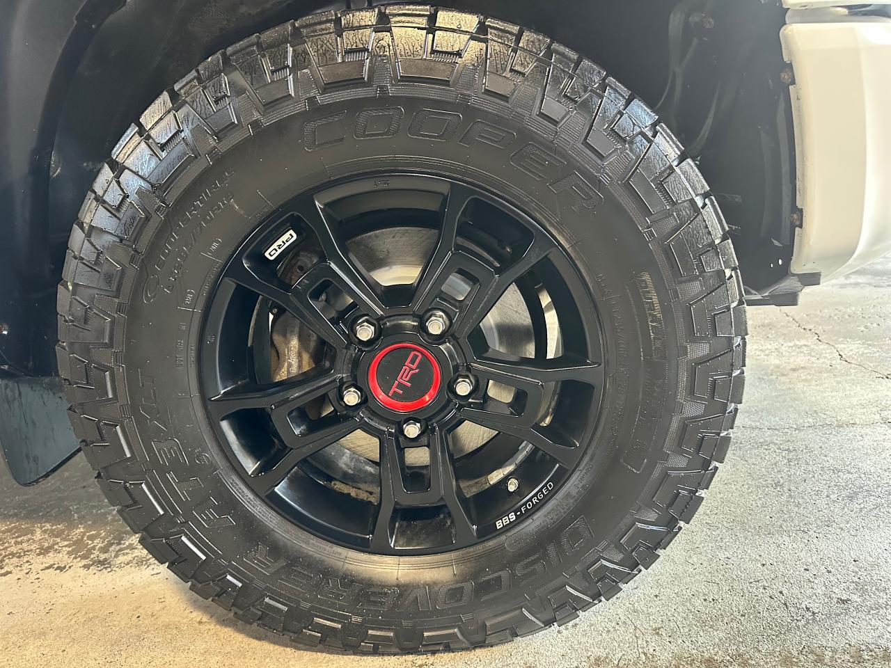 2019 Toyota Tundra TRD PRO | LEATHER | CREW MAX | 5.7L V8 - Photo #8